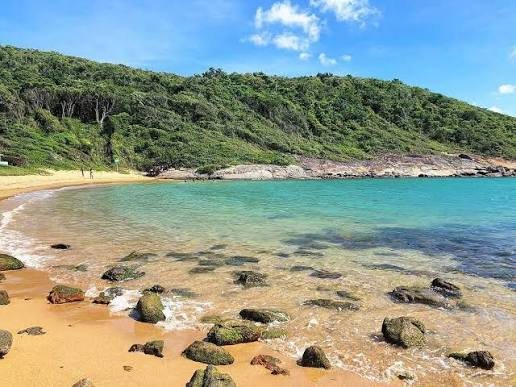 Praia do Ermitão, em Guarapari, Espírito Santo